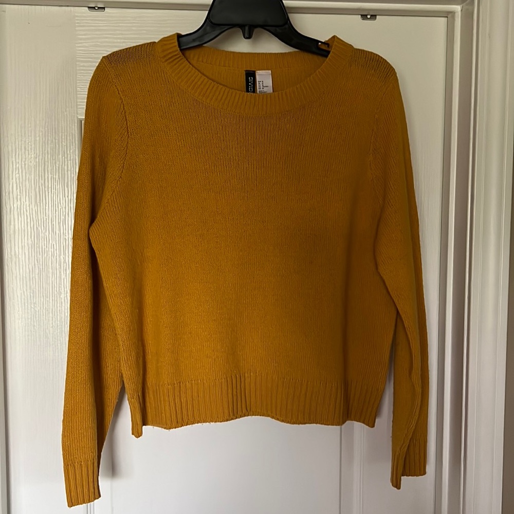 Mustard cropped sweater